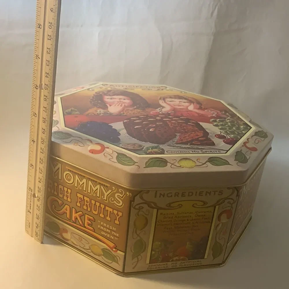 Mommy’s Rich Fruity Cake Vintage Collector Tin Holiday Candy Food Gift Storage